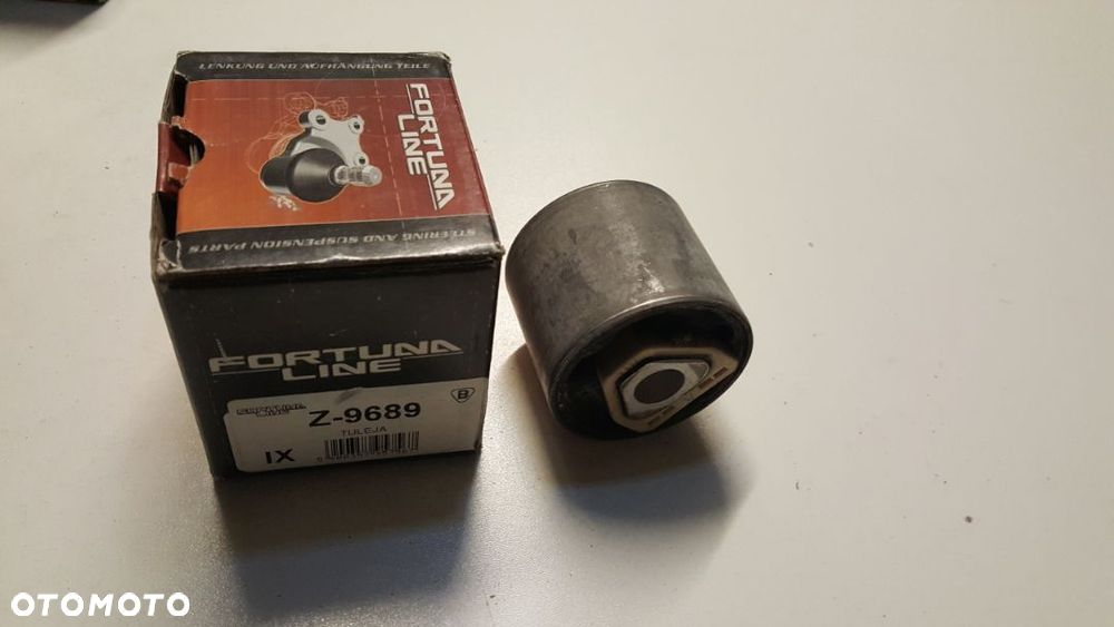 TULEJA WAHACZA L/P PRZÓD BMW 5/E34 7/E32 86-97 ROK  z-9689,1 130 587, 1 133 488. 1 136 606 ,3112 1 139 456, 31121136606, 31121139456,3112 ,1 130 587 3112 ,1 133 488 3112, 1 136 606 - 3