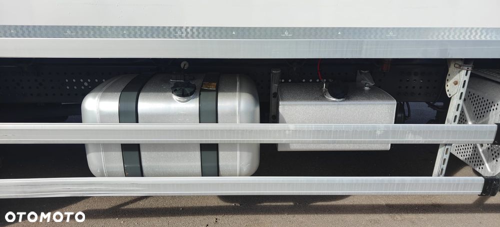 Mercedes-Benz ACTROS 2530 IZOTERMA CARRIER SUPRA 1050 - 18