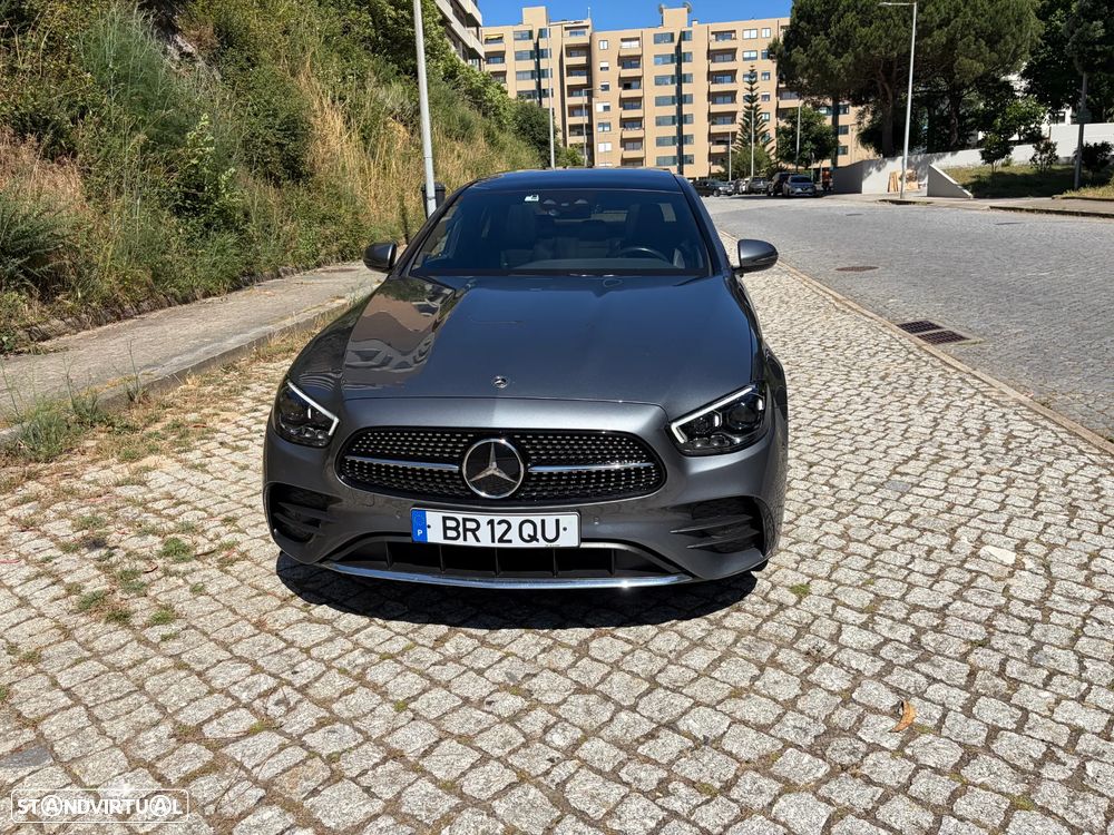 Mercedes-Benz E 300 de 4Matic 9G-TRONIC AMG Line - 12