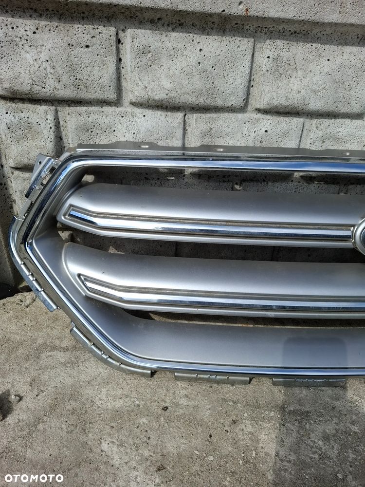 Ford Escape MK2 Lift Gril atrapa przód GJ54 8200 - 2