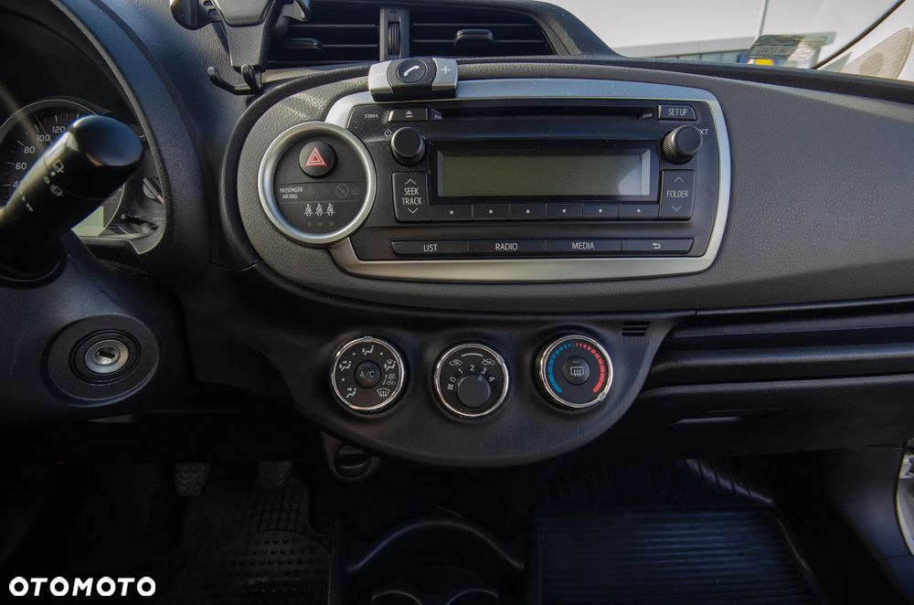Toyota Yaris 1.0 Active - 24