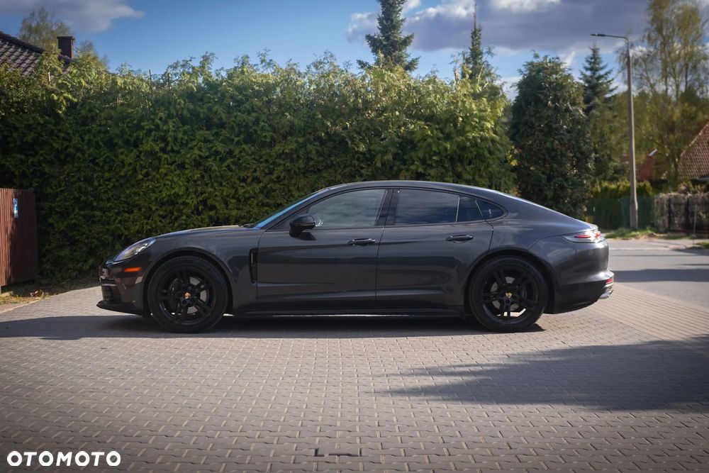Porsche Panamera 4 - 6