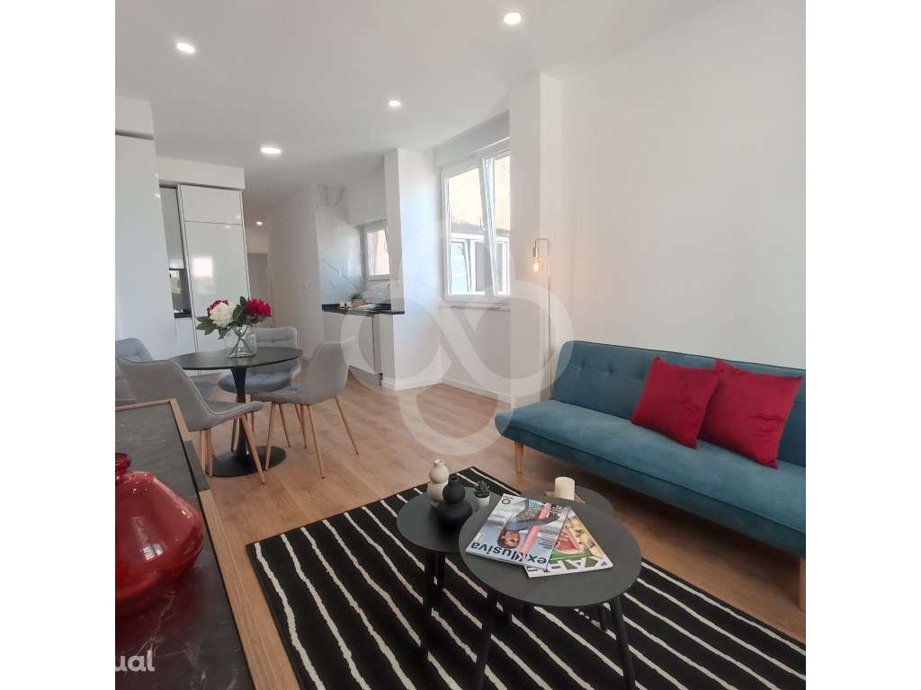 Apartamento T3 Remodelado em Bairro familiar residencial em Benfica - Grande imagem: 3/40