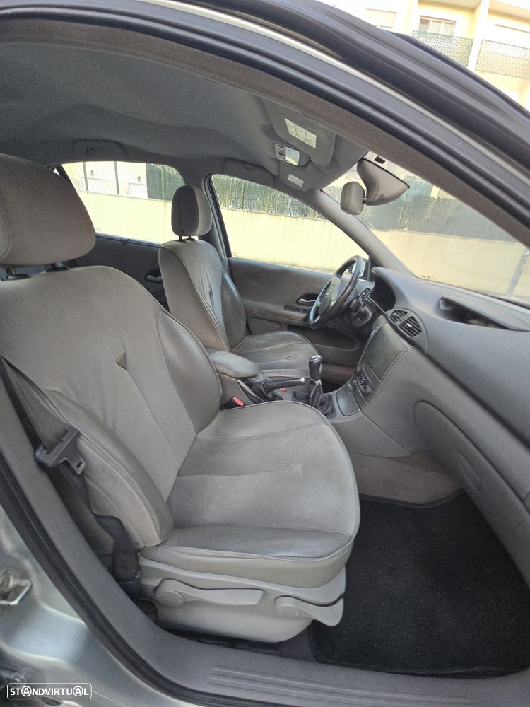 Renault Laguna 1.6 Dynamique - 21