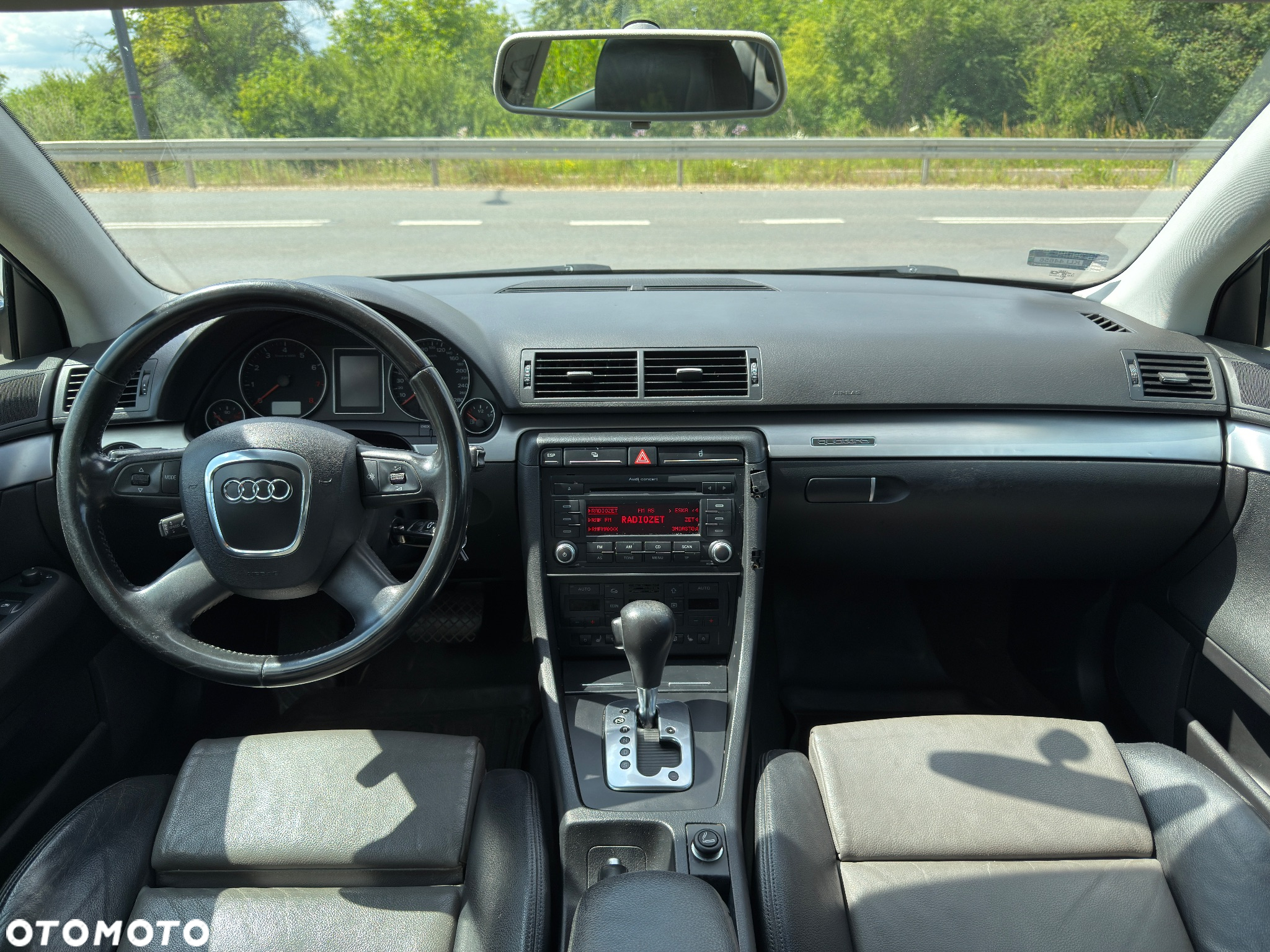 Audi A4 2.0 T FSI quattro tiptronic - 18