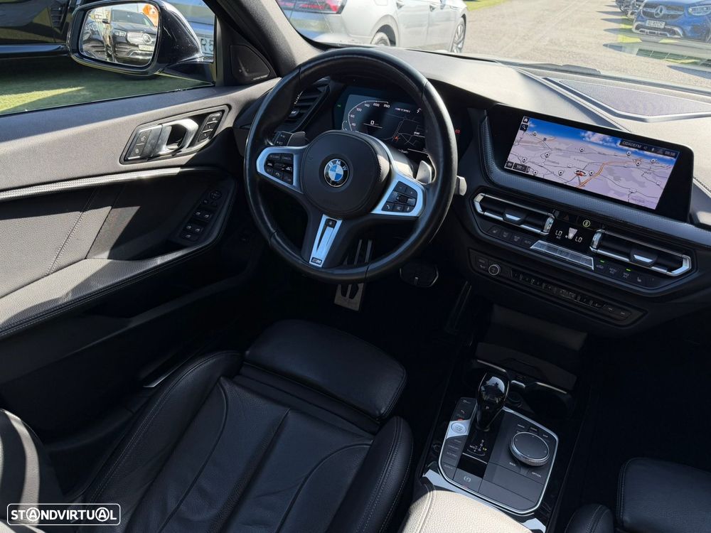 BMW M135i xDrive - 29