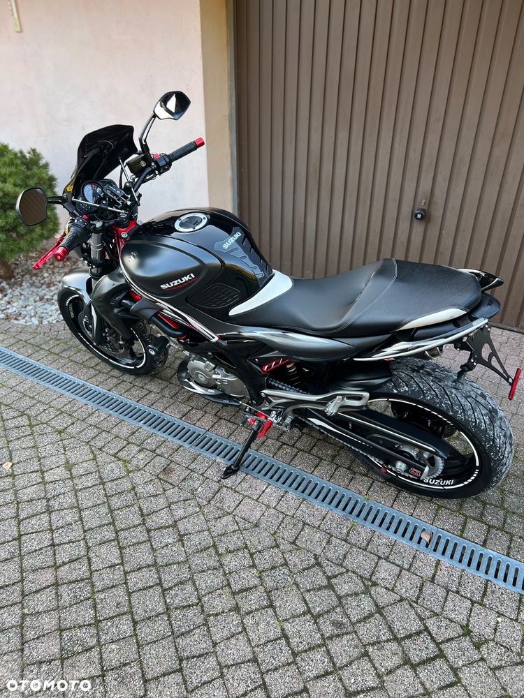 Suzuki Gladius - 25