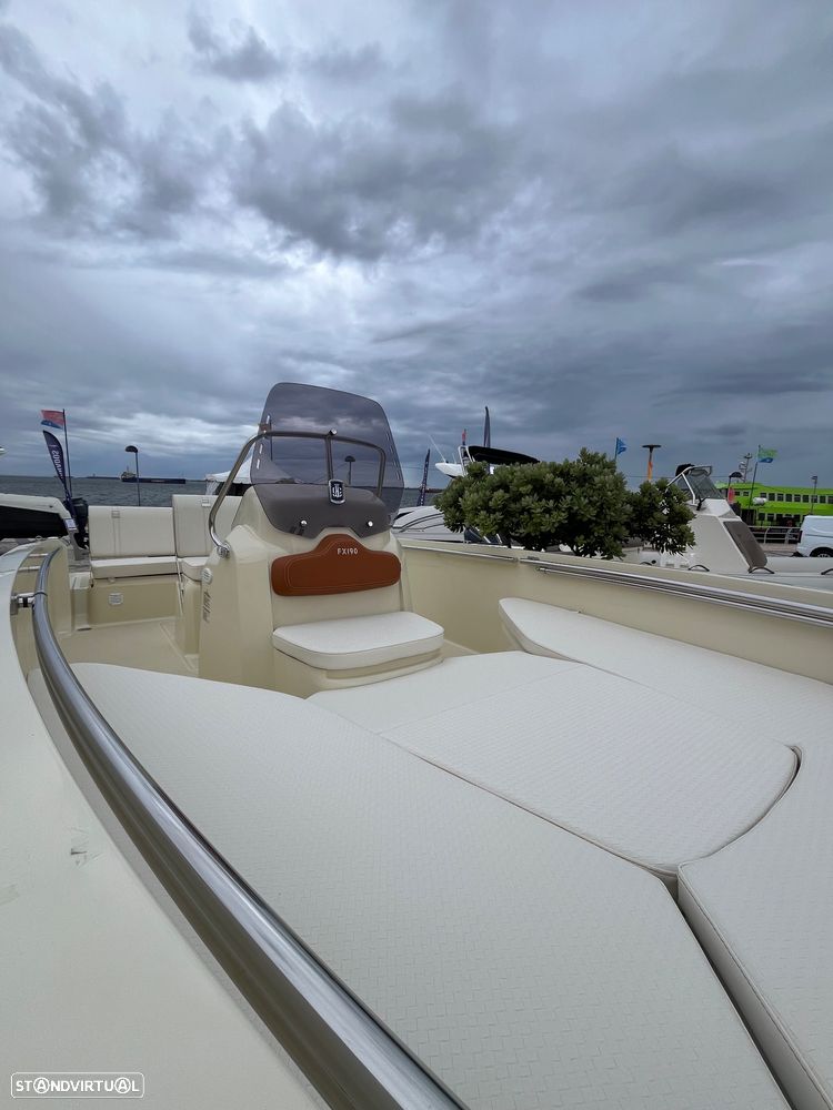 Invictus Yachts CAPOFORTE FX 190 - 21