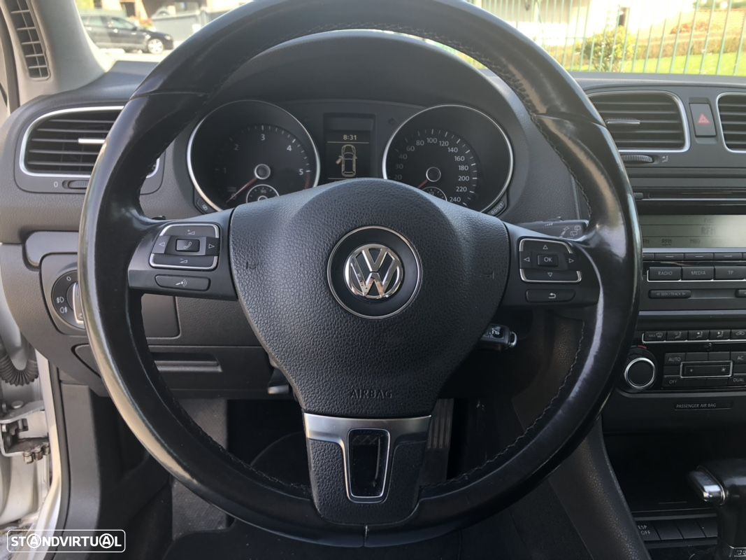 VW Golf 1.6 TDi Confortline DSG - 6