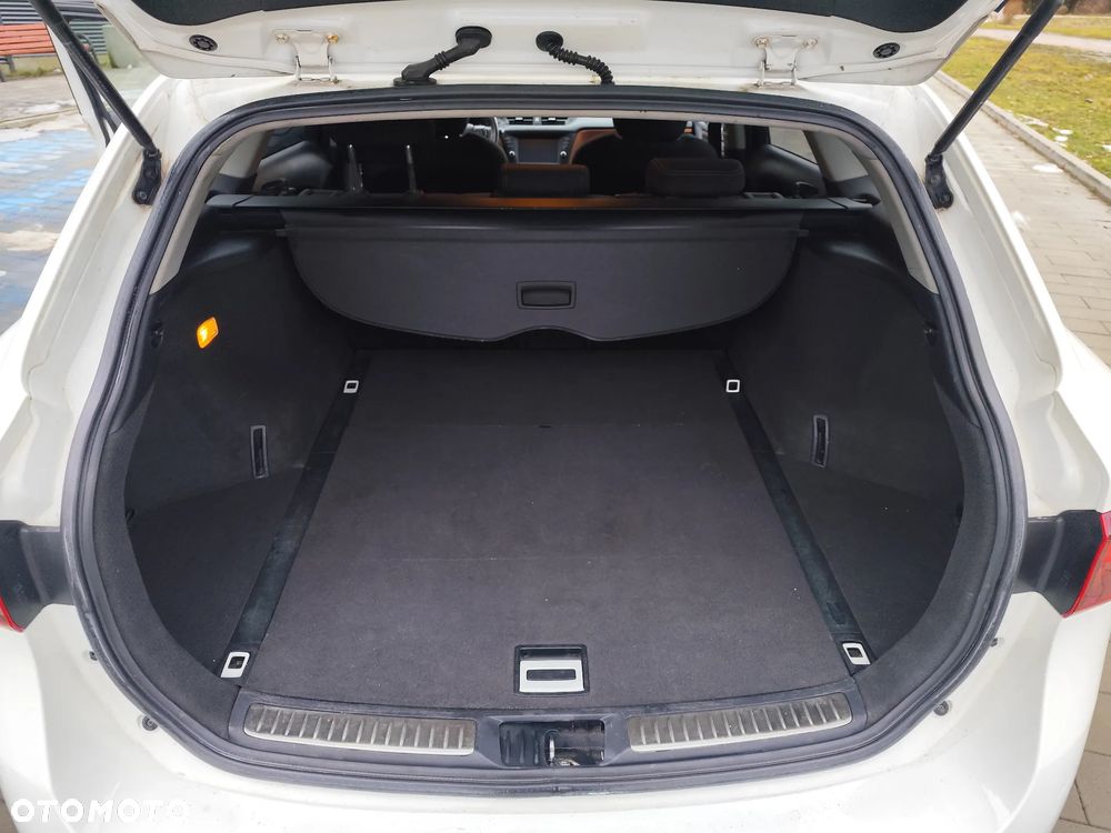 Toyota Avensis 2.0 D-4D Active Business - 7