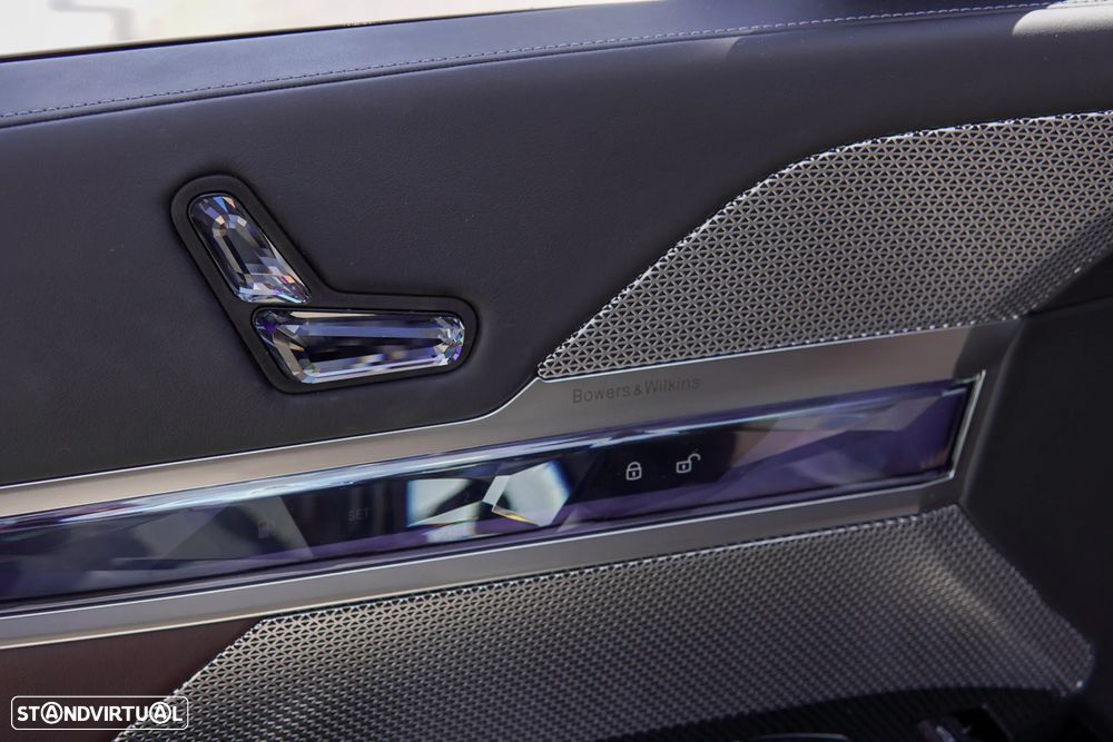 BMW 760 M760e xDrive - 13