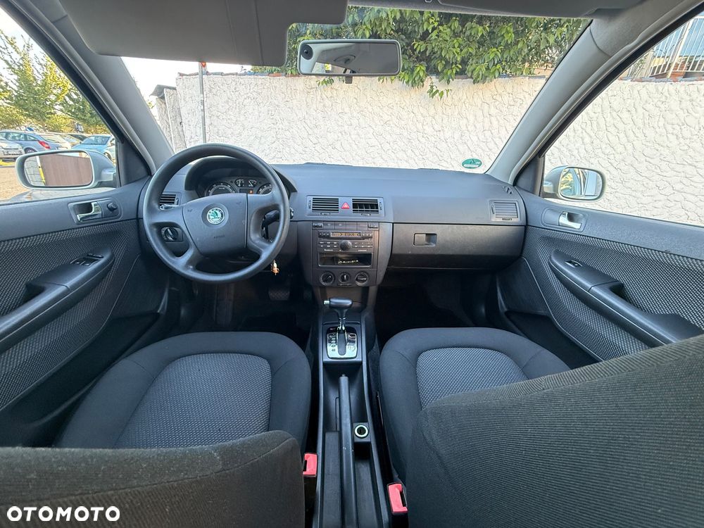 Skoda Fabia 1.4 16V Automatik Style Edition - 5