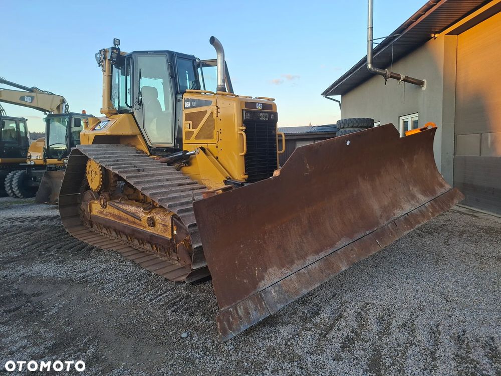 Caterpillar CAT D6N LGP - 16