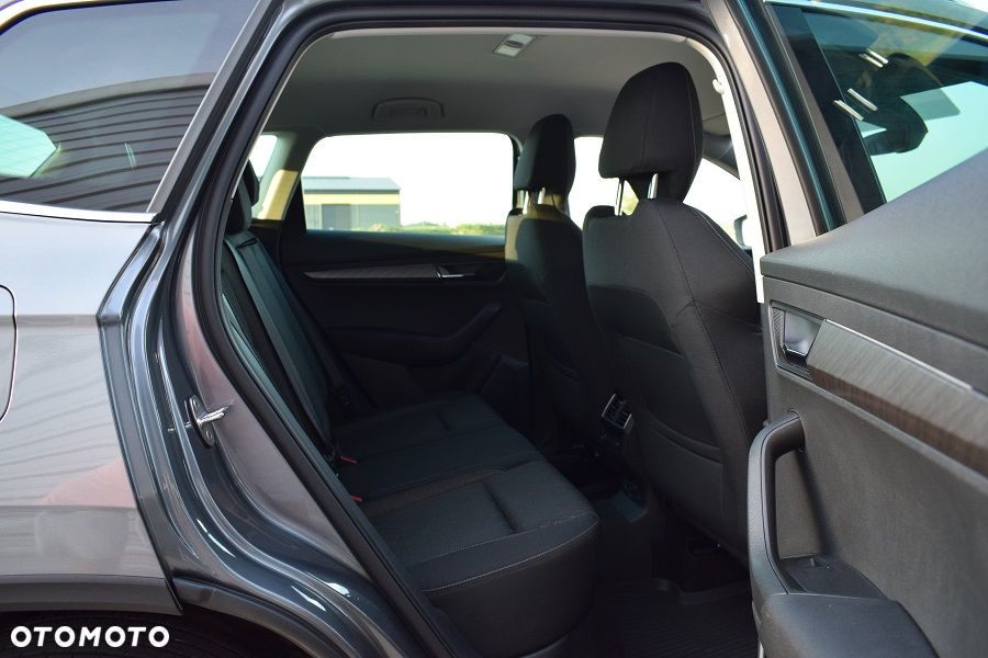 Skoda Karoq 1.5 TSI ACT Edition 130 DSG - 12