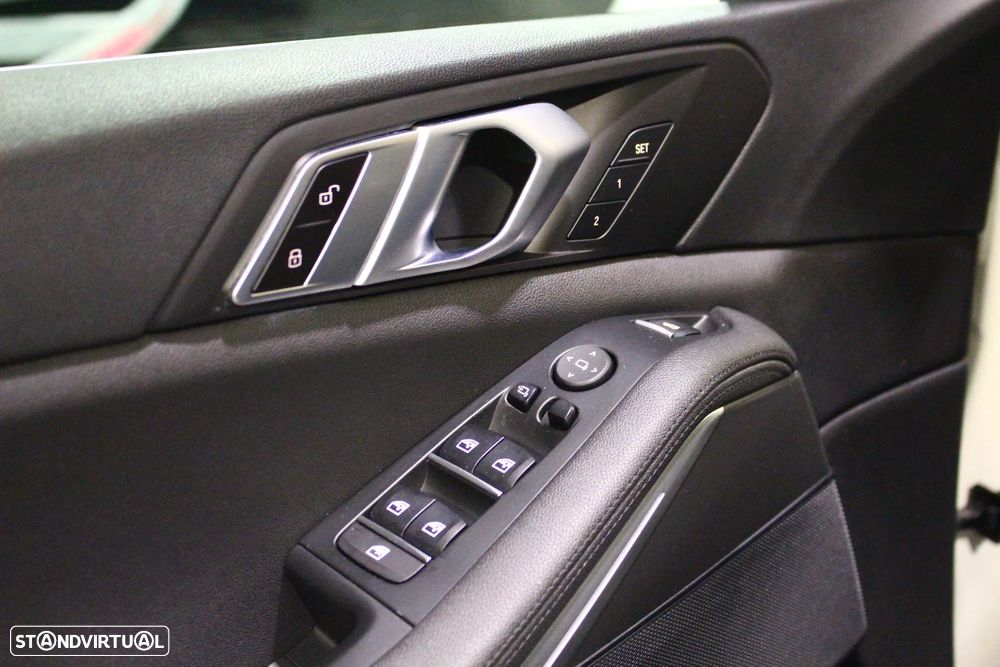 BMW X5 45 e xDrive Pack M - 18
