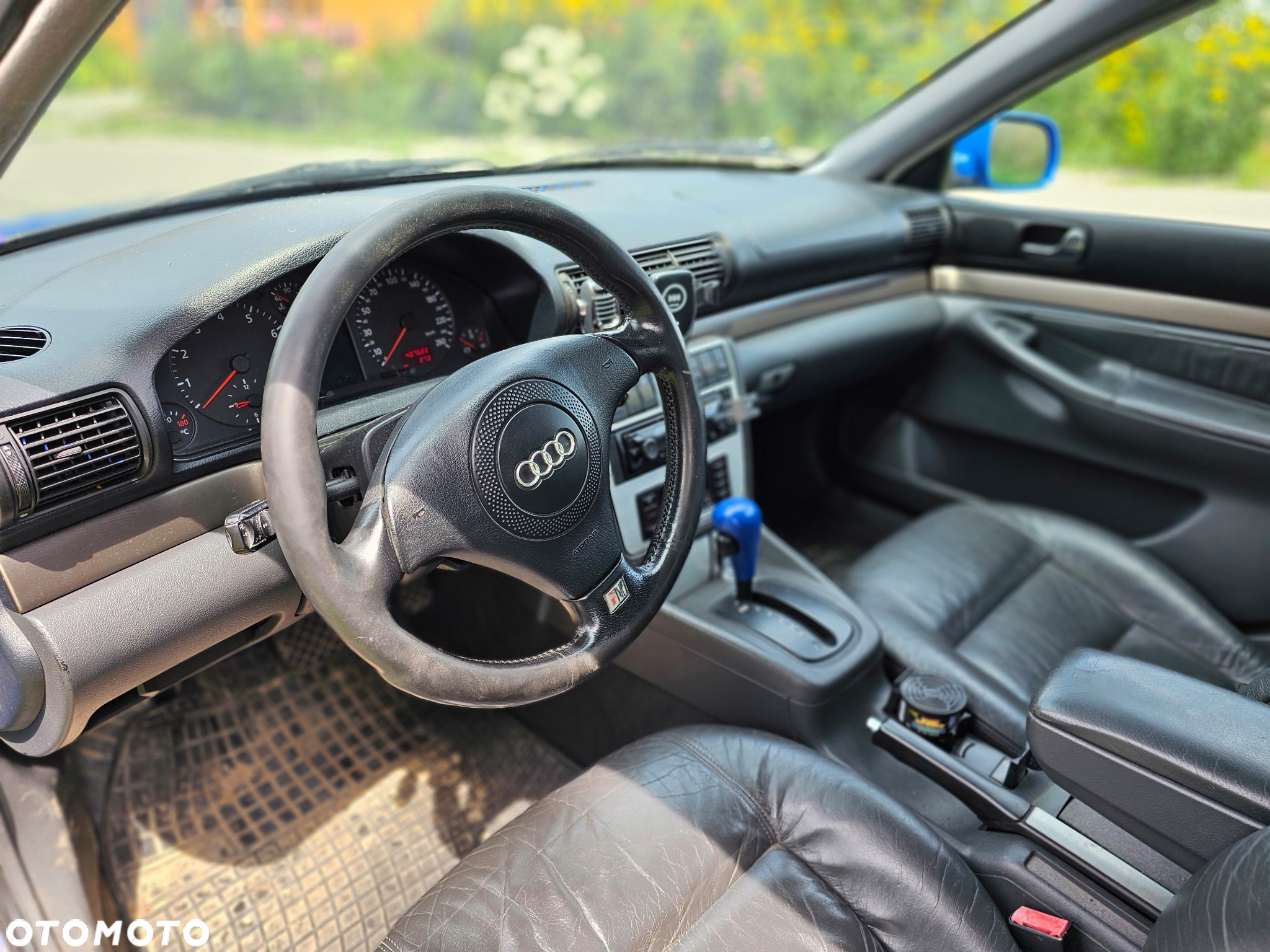 Audi A4 Avant 1.8 - 8