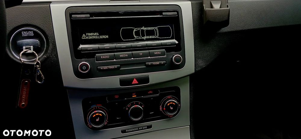 Volkswagen Passat Variant 1.6 TDI BlueMotion Technology Business Edition - 16