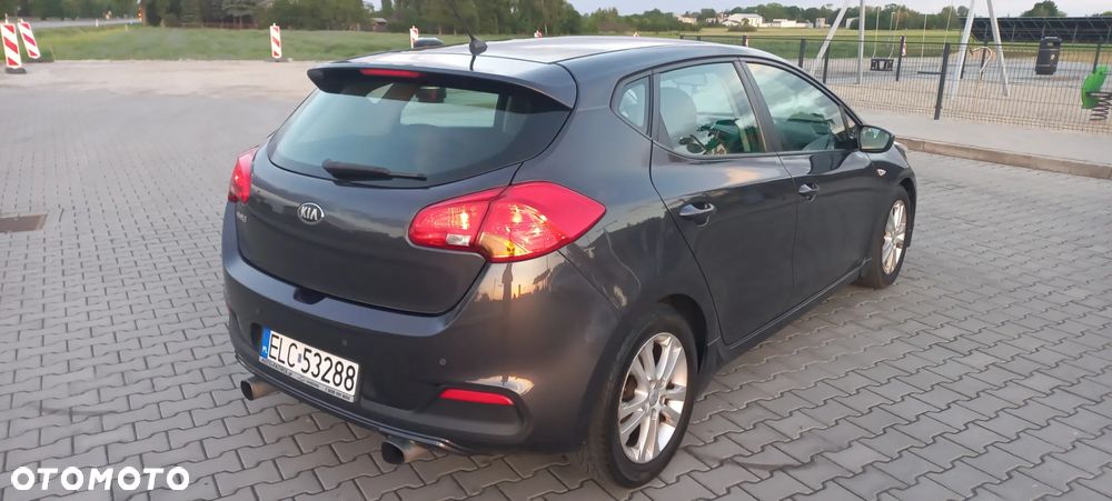Kia Ceed 1.6 GDI S - 26