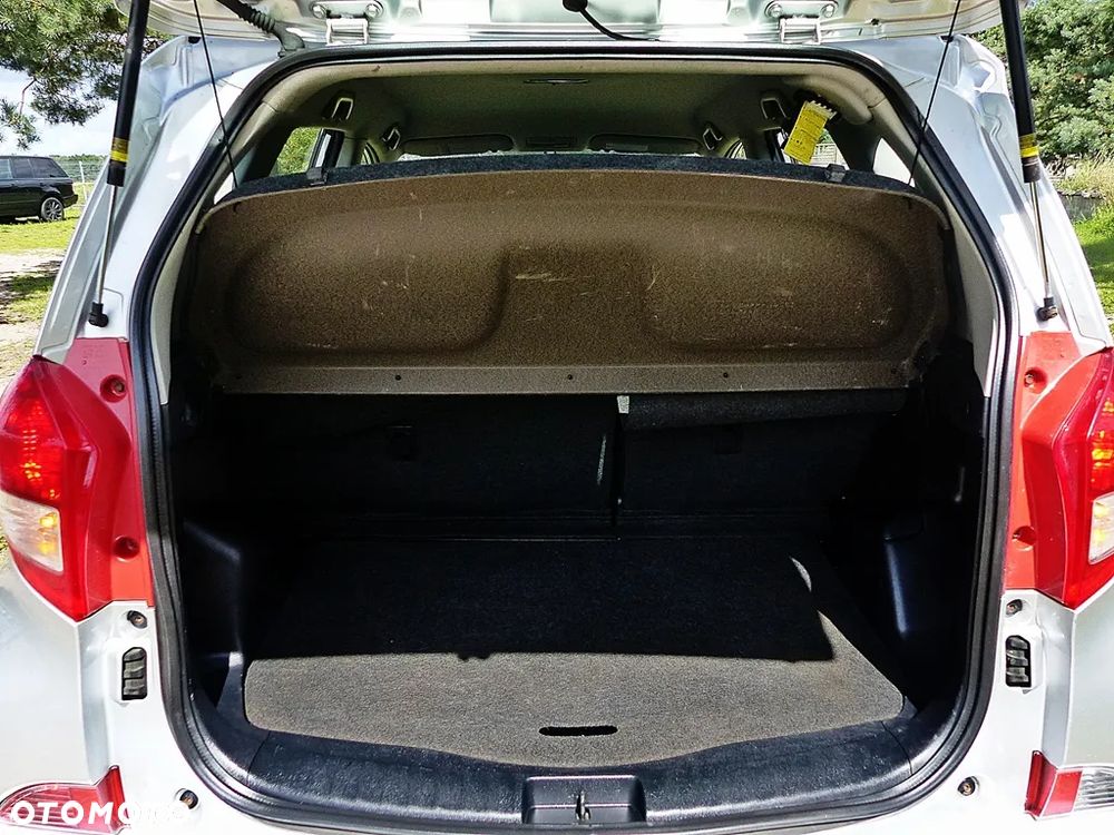 Toyota Verso S 1.33 VVT-i Life - 11