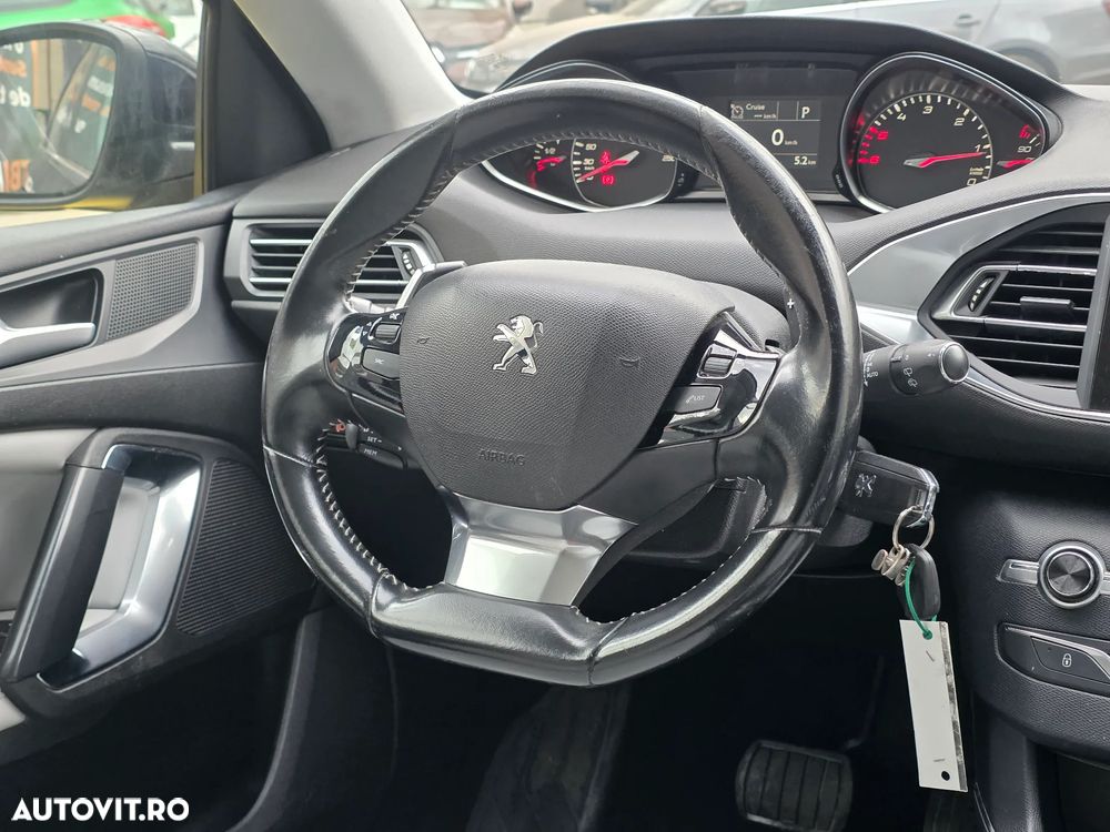 Peugeot 308 BlueHDi FAP 130 EAT8 Stop & Start GT Pack - 18