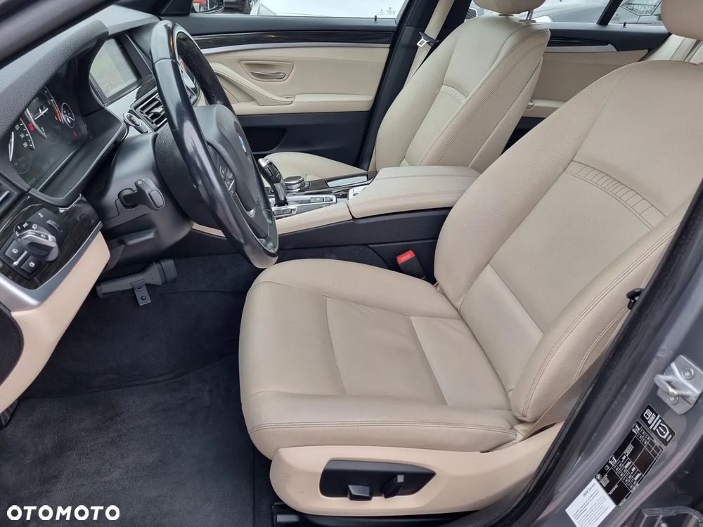 BMW Seria 5 518d Luxury Line - 10