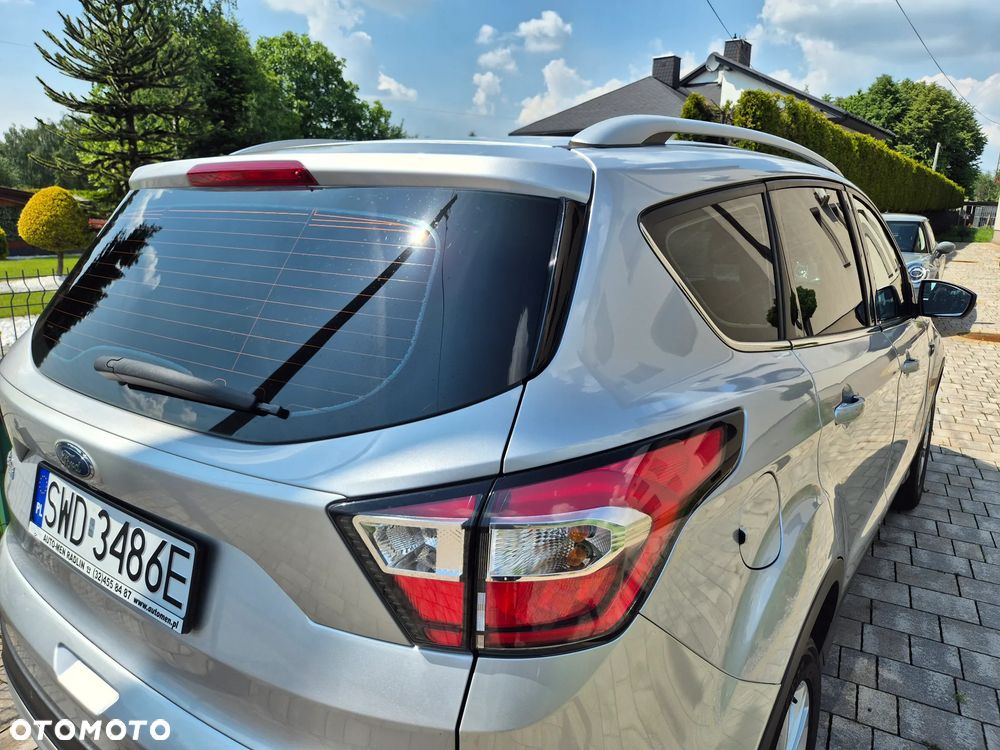 Ford Kuga 2.0 TDCi 4x2 Titanium - 6