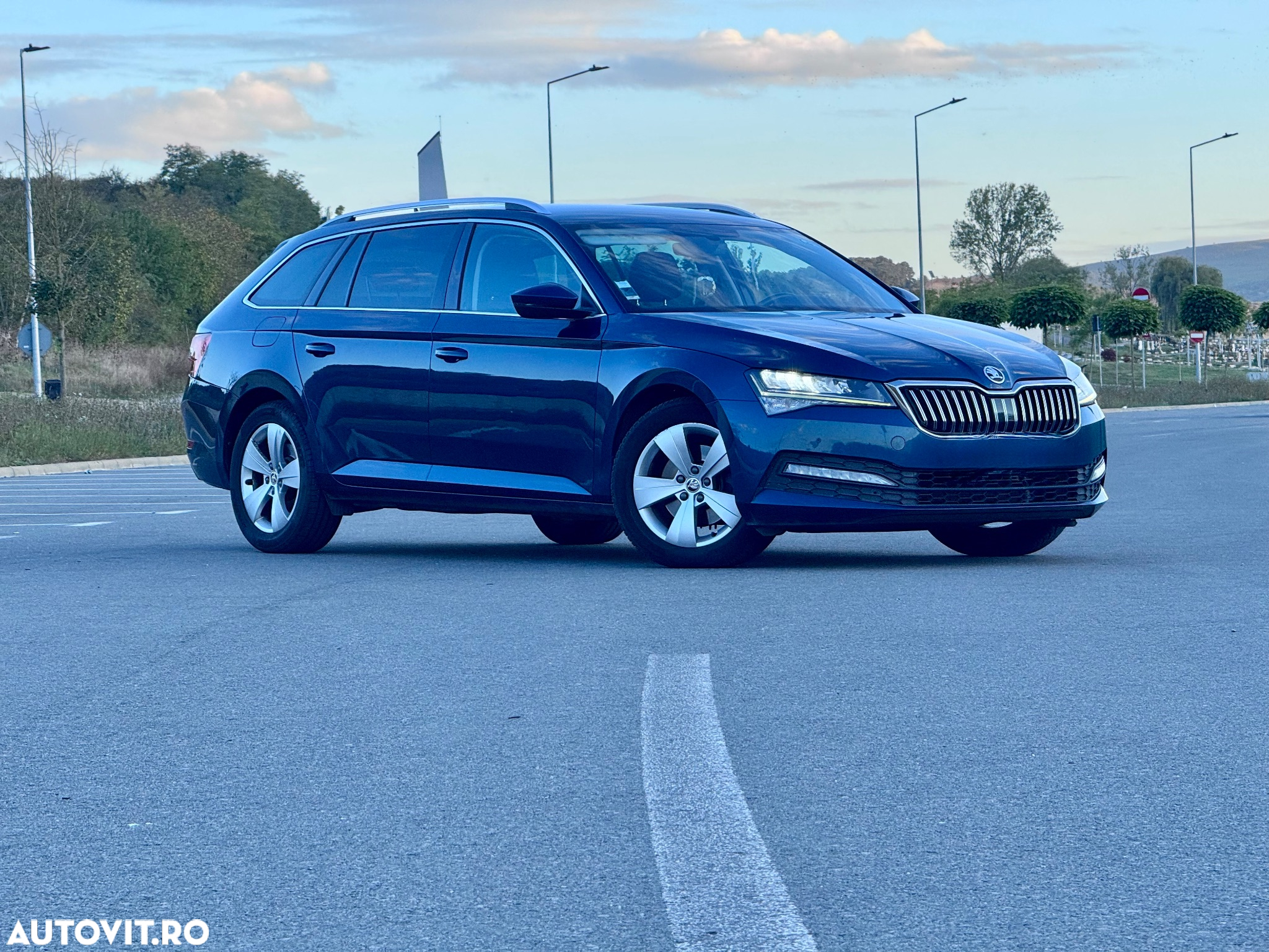 Skoda Superb 2.0 TDI 150 CP DSG Essence - 8