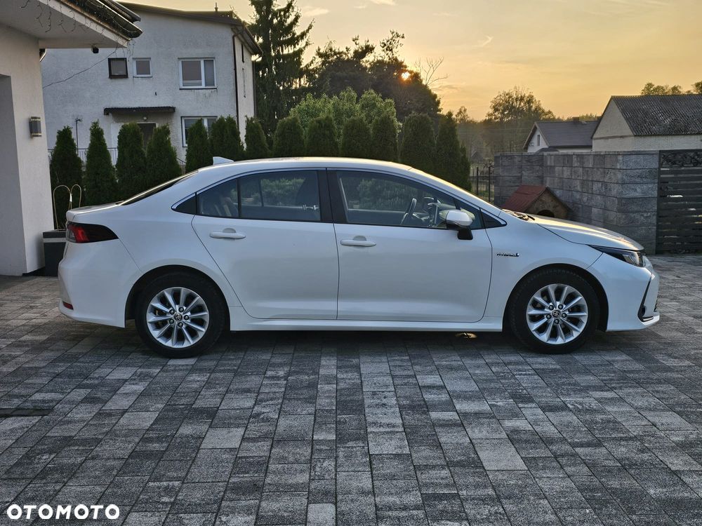 Toyota Corolla 1.8 Hybrid Comfort - 4