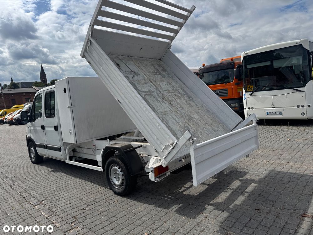 Renault Master 2007 r. Wywrotka Kiper Brygadówka 7 Osobowy Dubelkabina Dobelkabina Wywrot Doka - 7