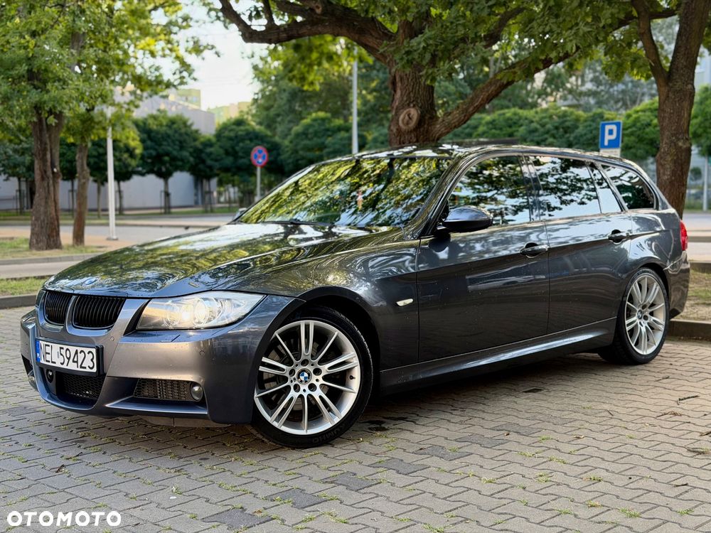 BMW Seria 3 330i - 1