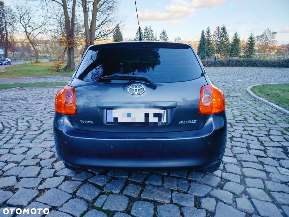 Toyota Auris - 5