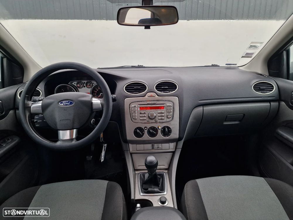 Ford Focus 1.6 TDCi Connection - 10