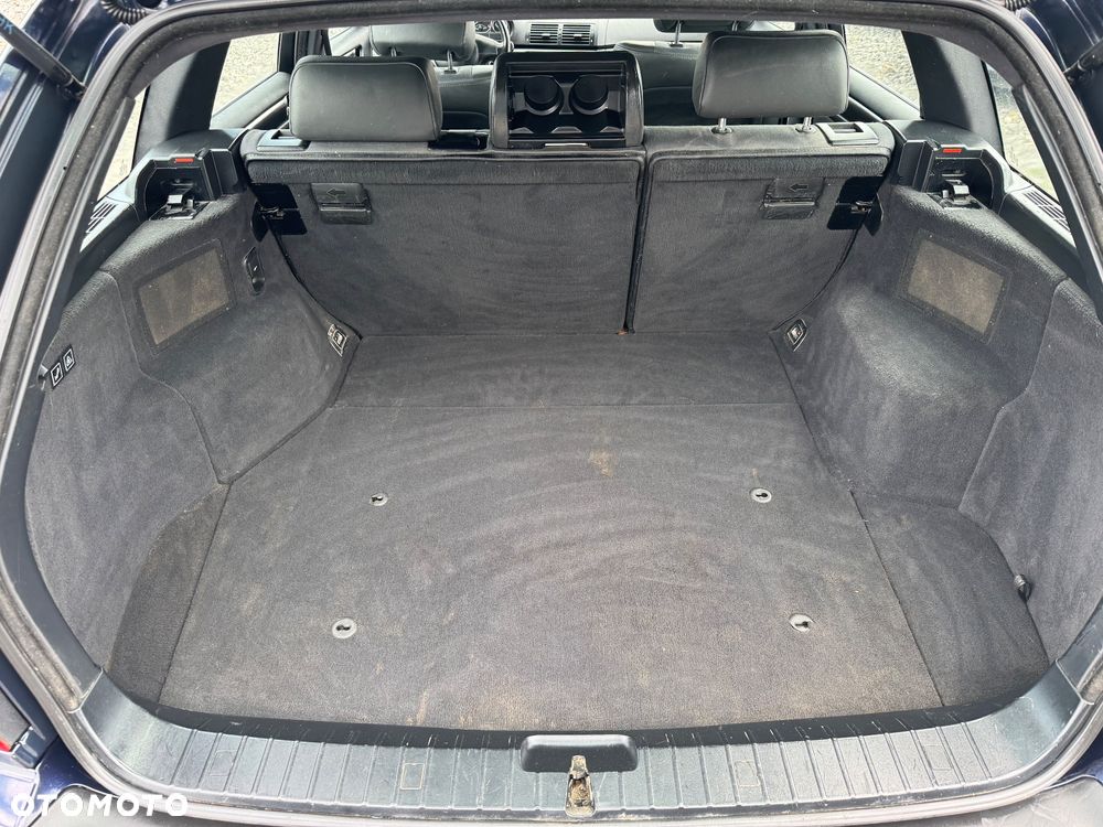 BMW Seria 3 318i - 18