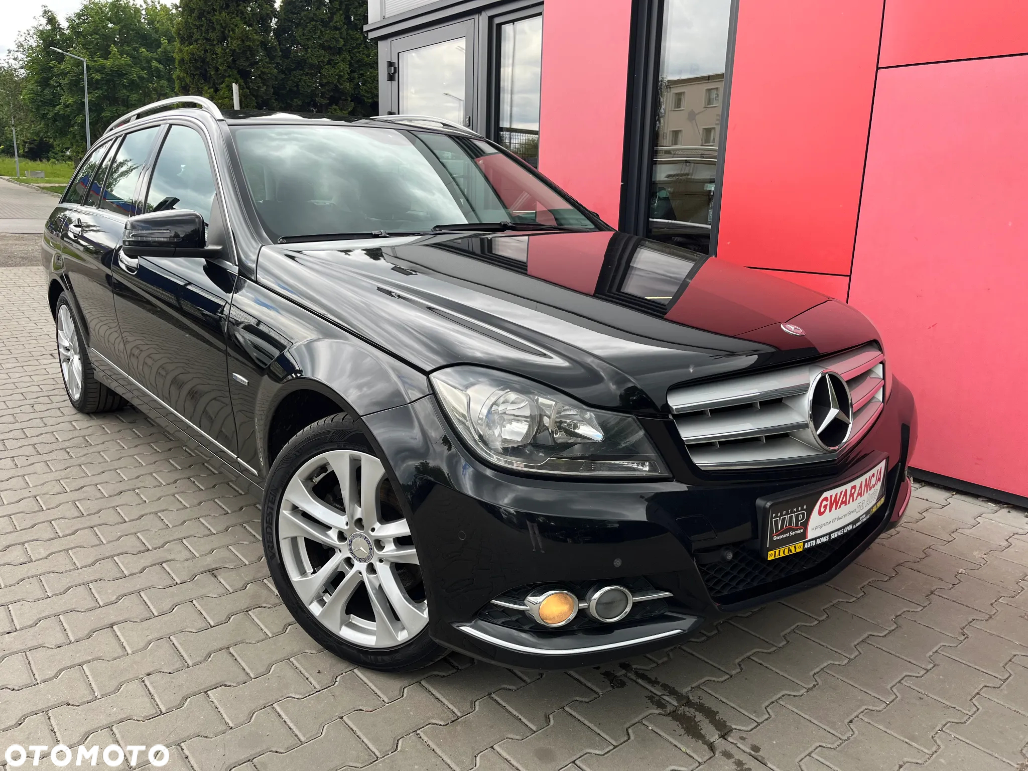 Mercedes-Benz Klasa C 180 T BlueEFFICIENCY 7G-TRONIC Avantgarde - 6