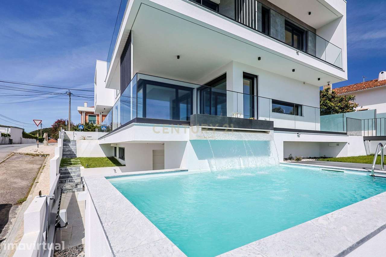 Moradia T5 com Piscina e Domótica - Nova Construção na Charneca da Cap - Grande imagem: 2/60