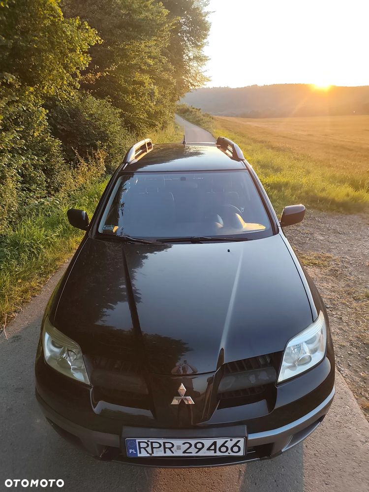 Mitsubishi Outlander 2.0 2WD Invite - 34