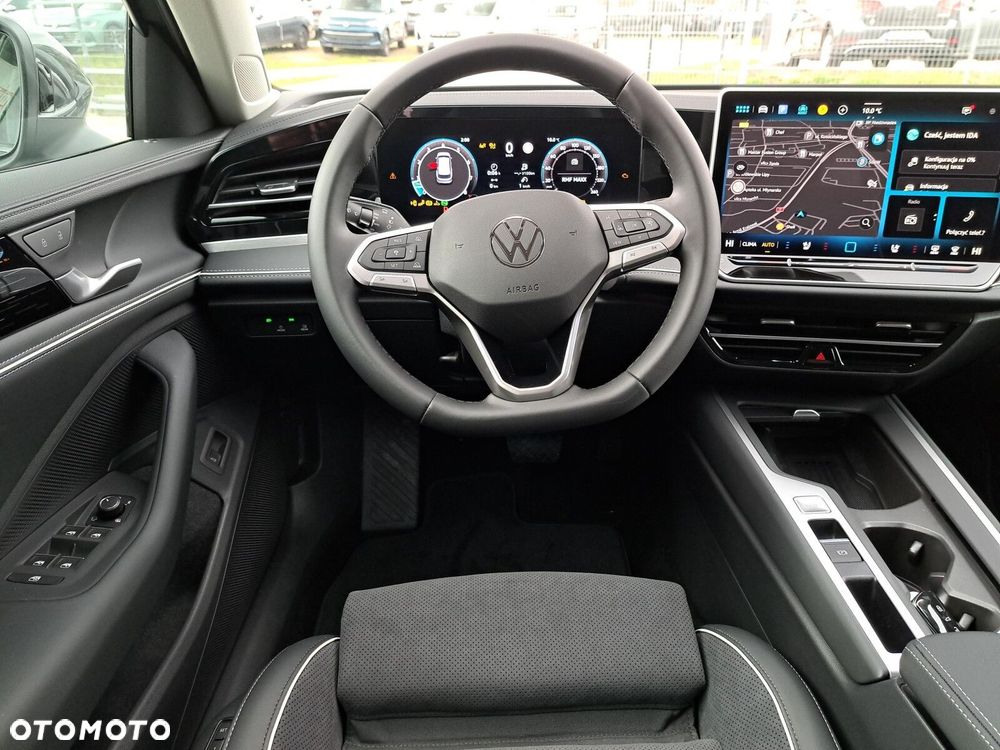Volkswagen Passat - 22