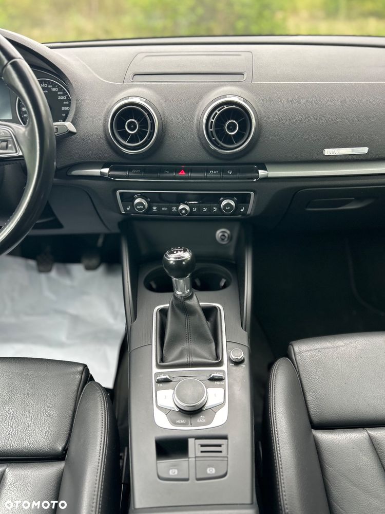Audi A3 Sportback 1.6 TDI (clean diesel) Attraction - 24