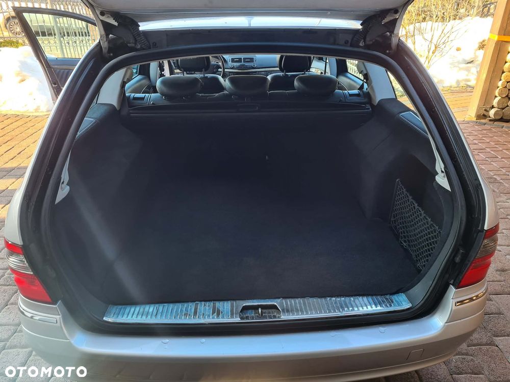 Mercedes-Benz Klasa E 320 CDI 4Matic Automatik Avantgarde DPF BusinessEDITION - 14