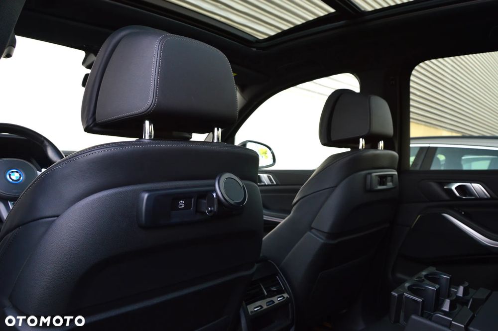 BMW X5 xDrive45e - 17