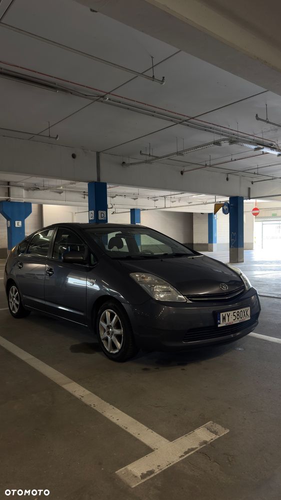 Toyota Prius 1.5 VVT-i Sol - 4