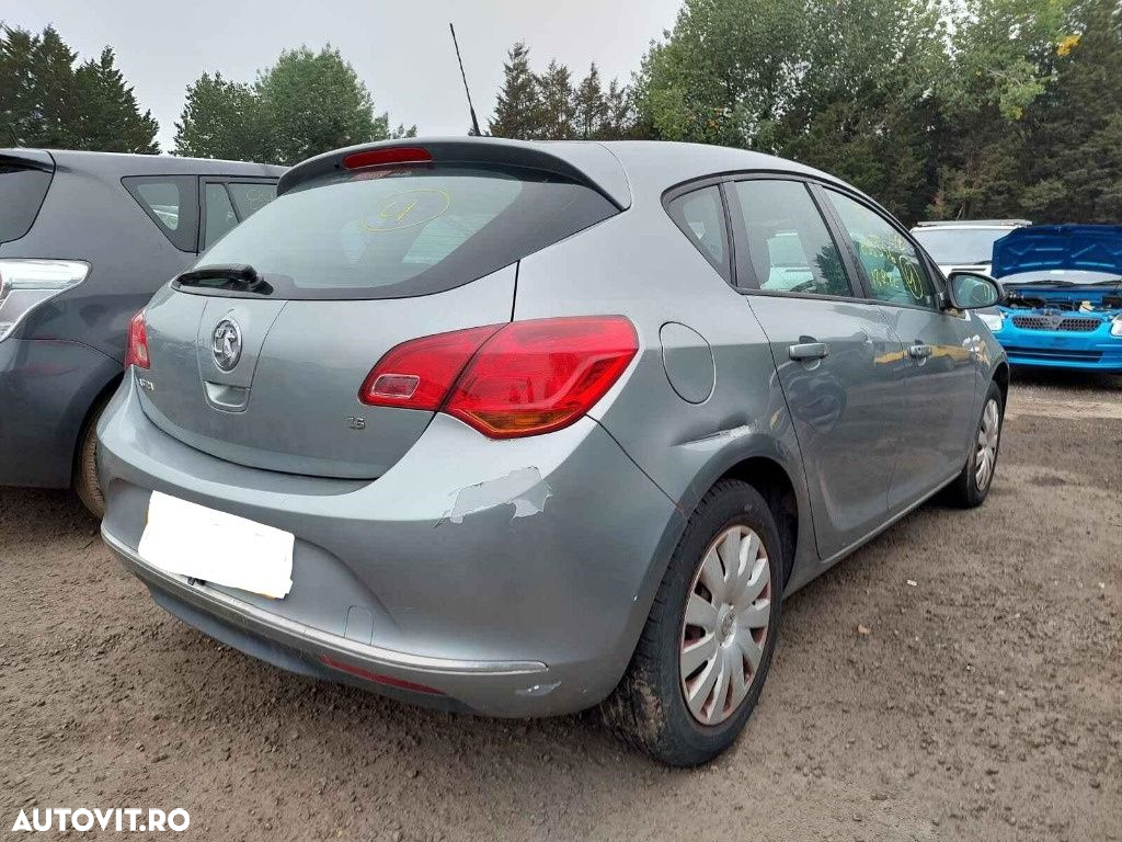 CD player Opel Astra J 2012 HATCHBACK 1.6 i - 7