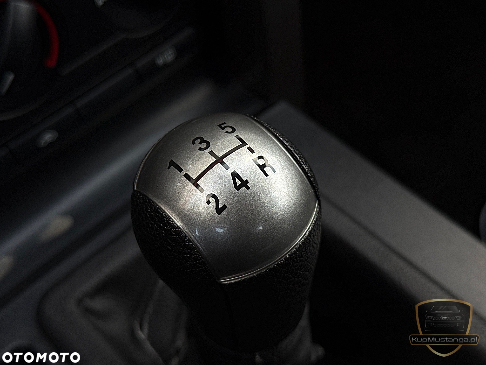 Ford Mustang - 8