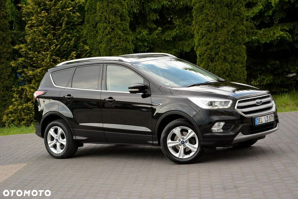 Ford Kuga 1.5 EcoBoost 2x4 Titanium - 10