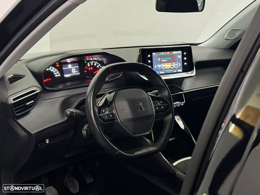 Peugeot 2008 1.2 PureTech Active Pack - 24