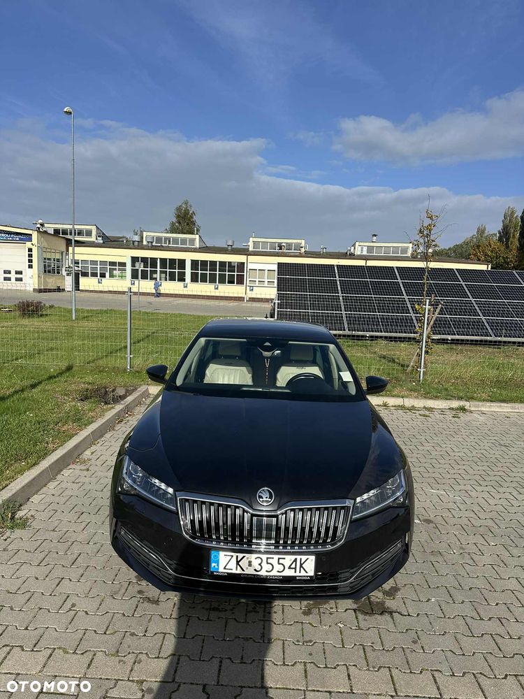 Skoda Superb 2.0 TDI SCR L&K DSG - 2