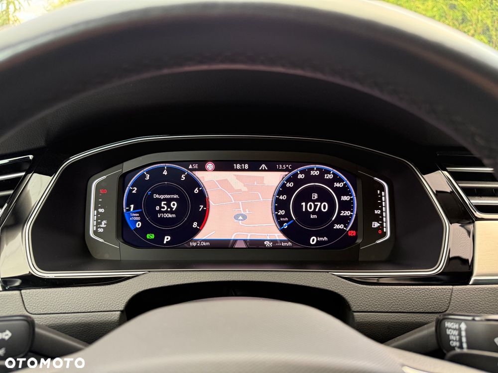 Volkswagen Passat - 22