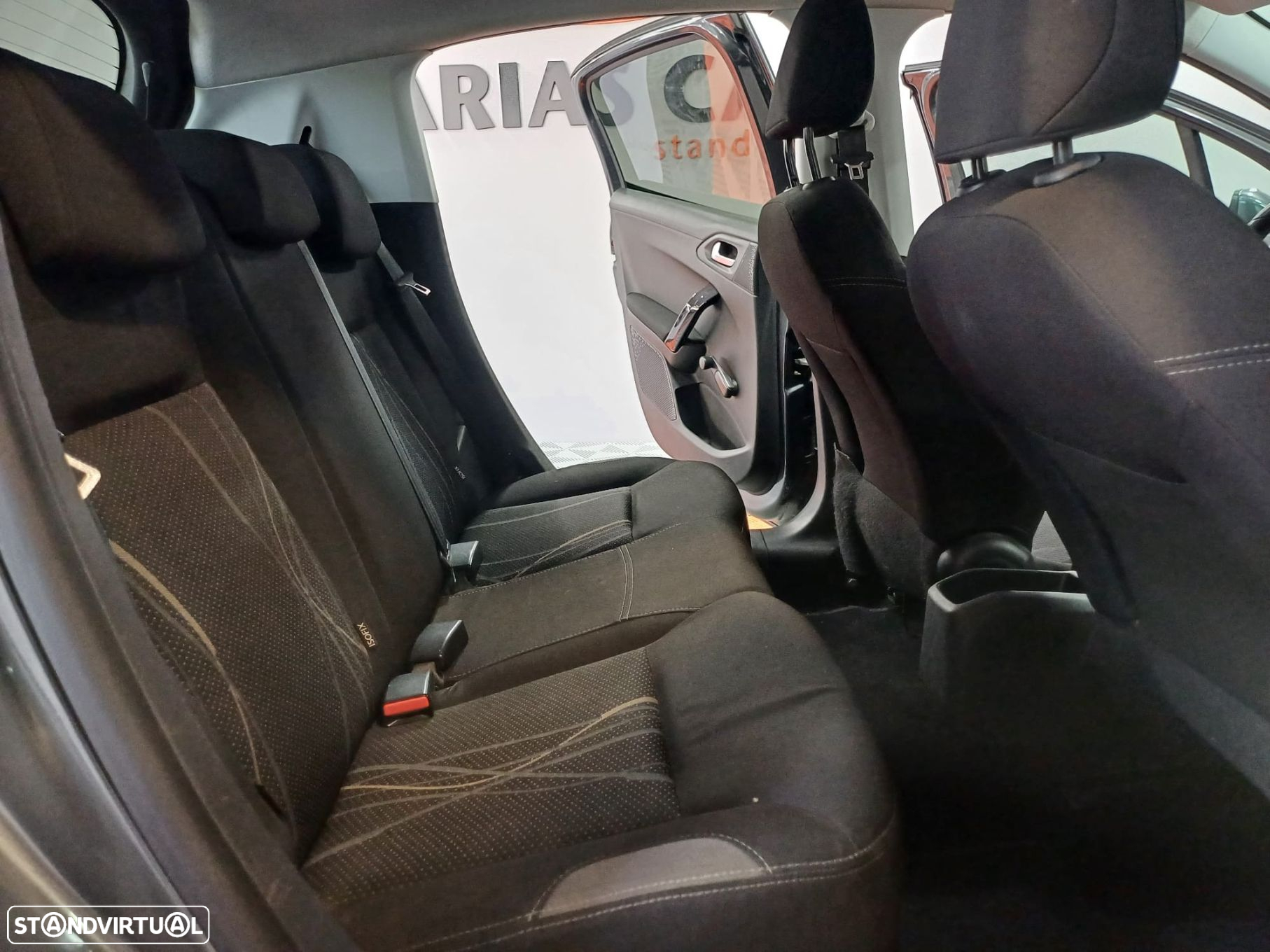 Peugeot 208 1.4 HDi Active - 12