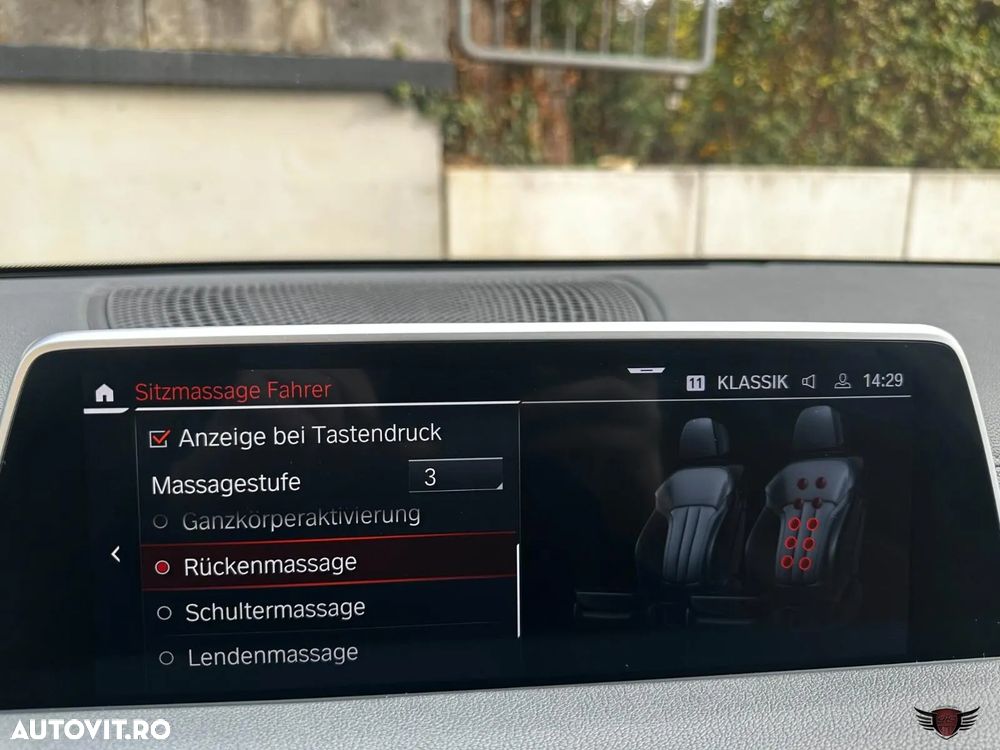 BMW Seria 7 730d xDrive MHEV - 31