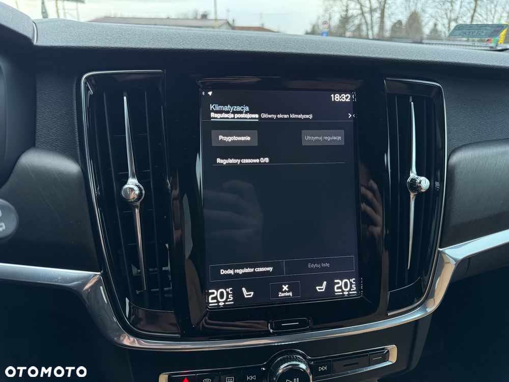 Volvo V90 Cross Country D4 AWD Geartronic Pro - 22